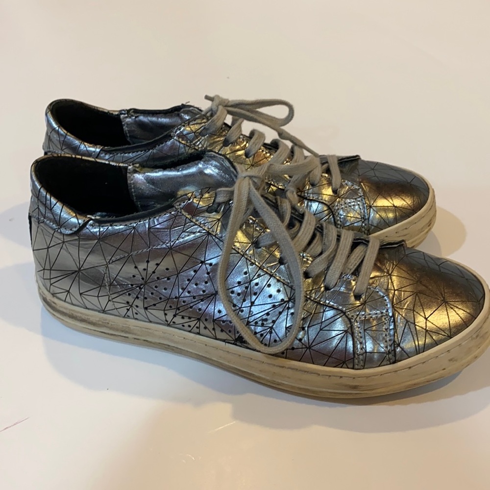 P448 Silver sneakers
